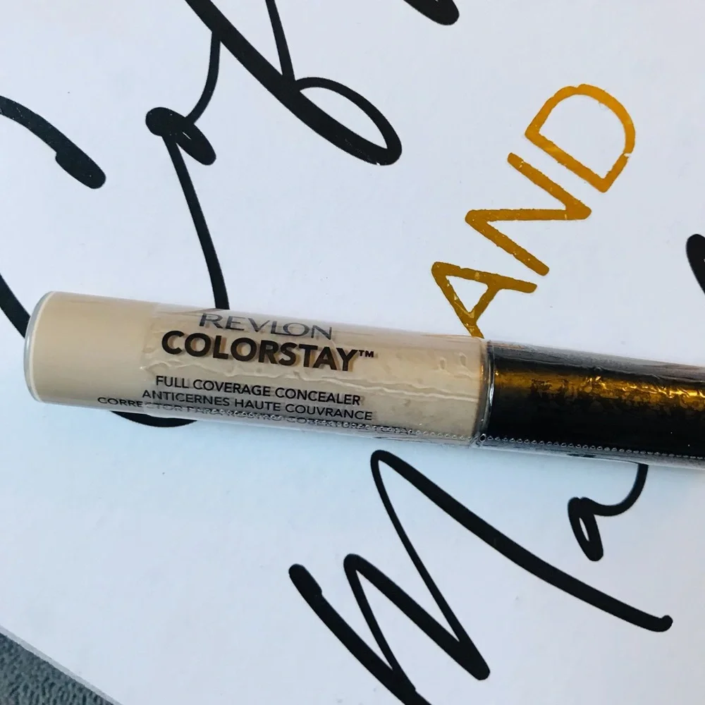 Makeup bundle - Picture 5 of 7